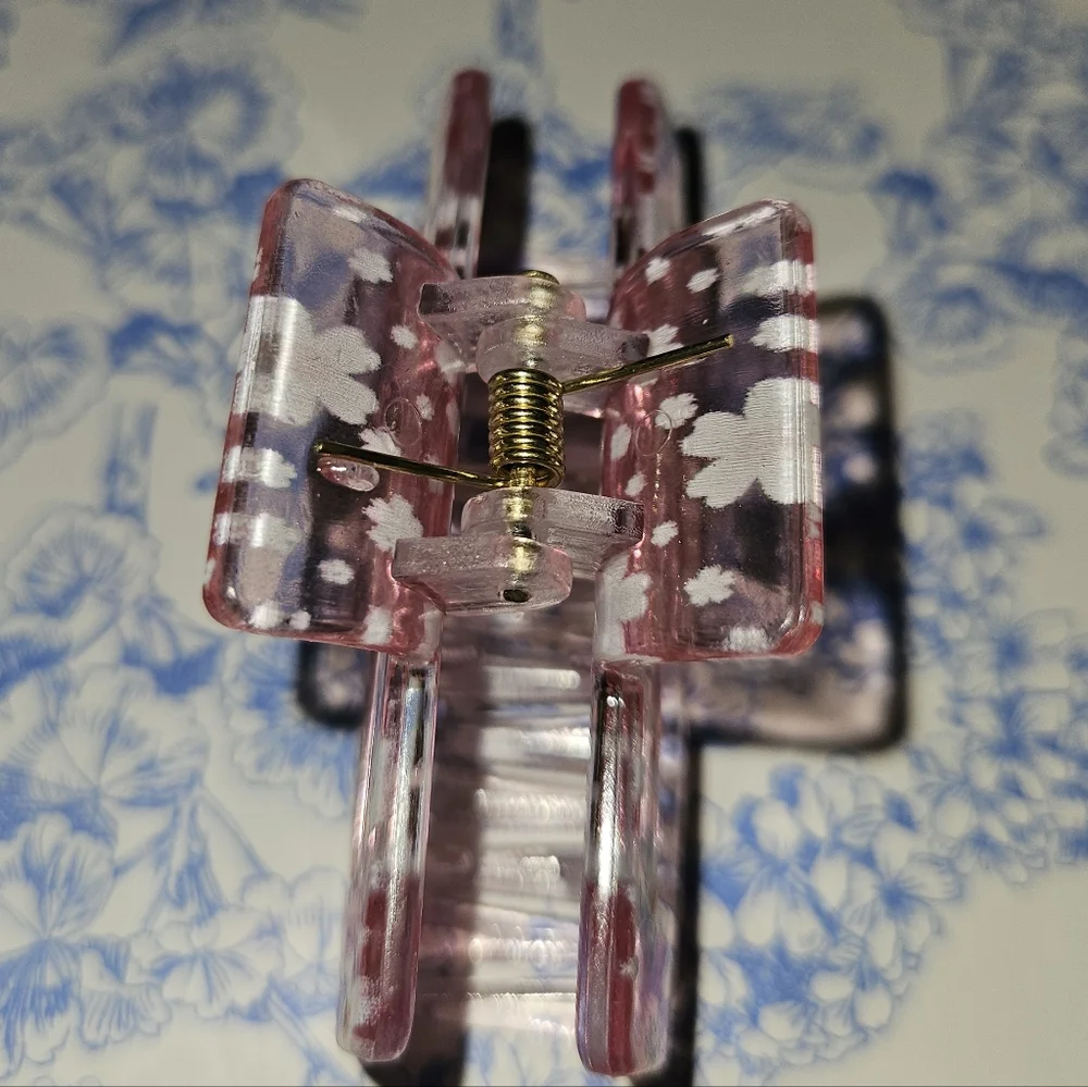 Daisy Dreams Claw Clip Collection - Petal Blush - Picture 3 of 4